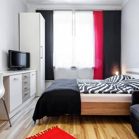 Studio Pomorska , Bezplatny Parking Apartment Krakow Luaran gambar