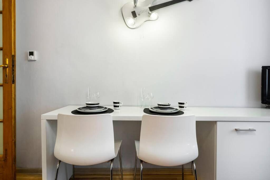 Studio Pomorska , Bezplatny Parking Apartment Krakow Luaran gambar